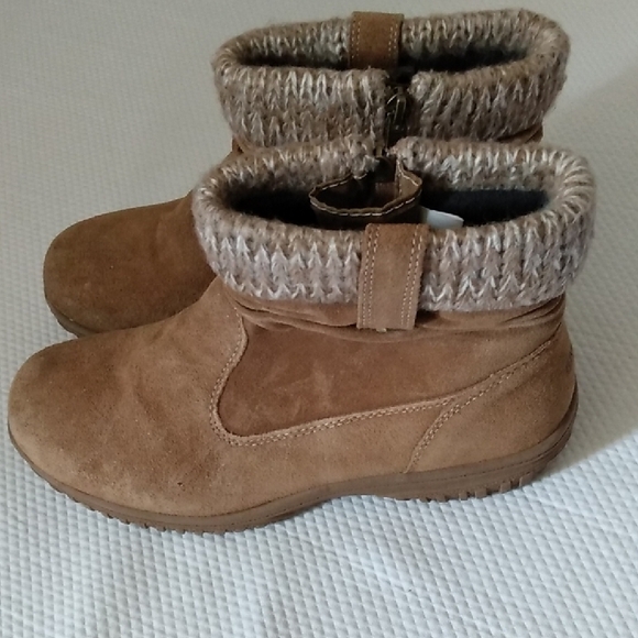 Khombu Shoes - Khombu Ankle Boots 9